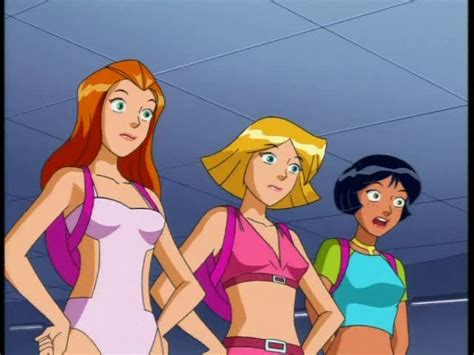 Pin By Liem Levy On Totally Spices Totally Spies Cartoon Outfits