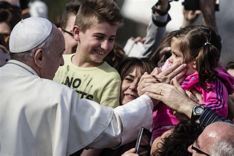 Papa Francesco A Tor De Schiavi Inaugura La Casa Per Disabili