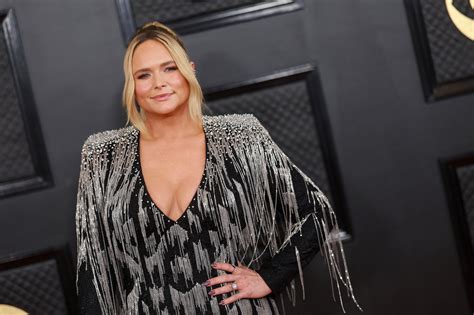 Miranda Lambert Revealed Her Biggest Pet Peeve About Awards Shows