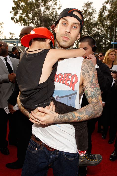 Travis barker & his kids stuns in the e! Travis Barker Defends Himself After Intense Paparazzi ...