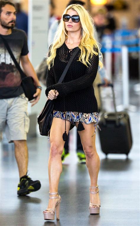 photos from the big picture today s hot photos e online jessica simpson legs jessica