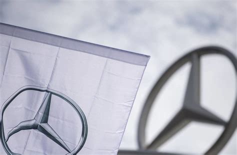 Weniger Absatz Aber Mehr Gewinn F R Den Daimler Konzern