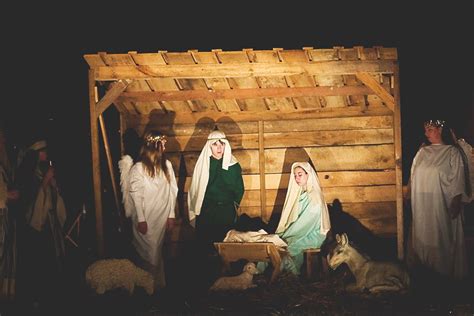 Church Live Nativity Scene With Children Manger Outdoor Nativity Store