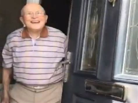 Girl Captures Grandpas Heartfelt Reaction Every Time She Visits Him