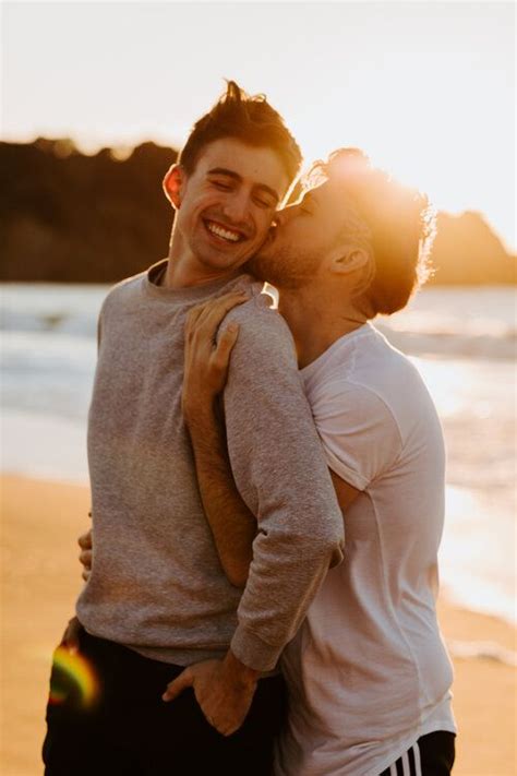 Baker Beach Engagement Session In San Francisco Tida Svy Gay