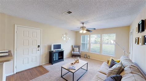 Take a 3D Virtual Tour of Hunters Ridge at Deerwood Apartments in