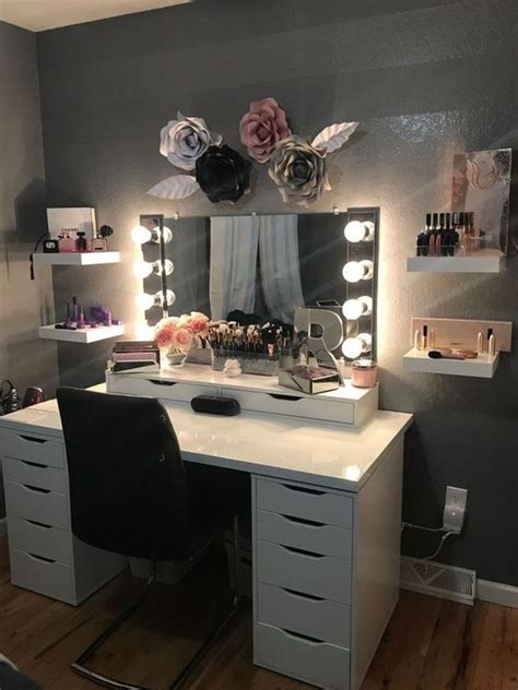 25 Diy Vanity Mirror Ideas To Beautify Your Makeup Space Godiygocom