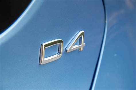 Volvo V40 D4 Se Nav First Drive