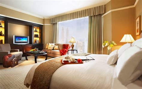 Executive Deluxe Room at The Ritz-Carlton, Kuala Lumpur | Luxury rooms