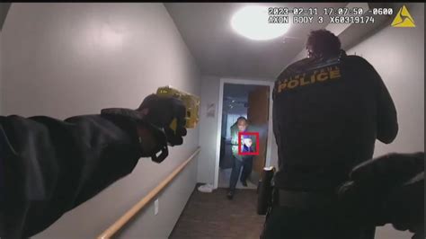 St Paul Police Release Bodycam Video From Apartment Shooting Kare Com