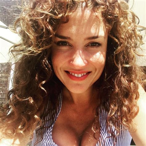 Of het nu tijdens goede tijden, slechte tijden. Katja Schuurman