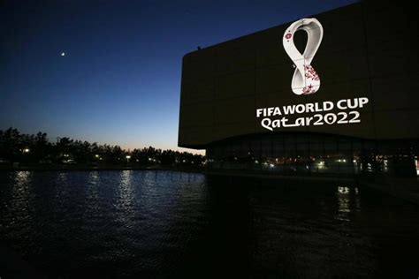 Qatar Unveils 2022 World Cup Logo Round The Globe Capital Sports Aria Art