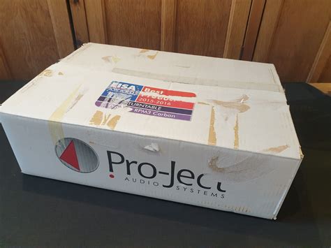 Pro Ject Elemental Turntable Project Record Player With Box Excellent