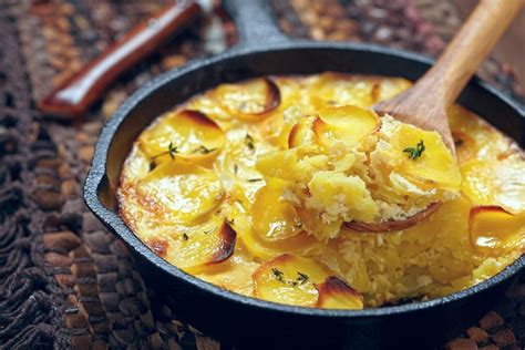 Überbackene Kartoffeln mit Sauerrahm Rezept