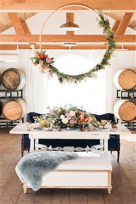 23 Sweetheart Table Ideas For Newlyweds Who Only Have Eyes