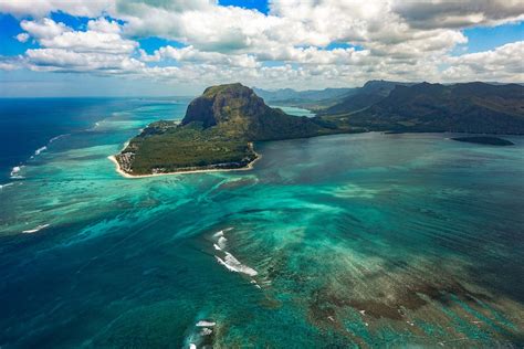 » Mauritius: A Model of Small Island Sustainability?
