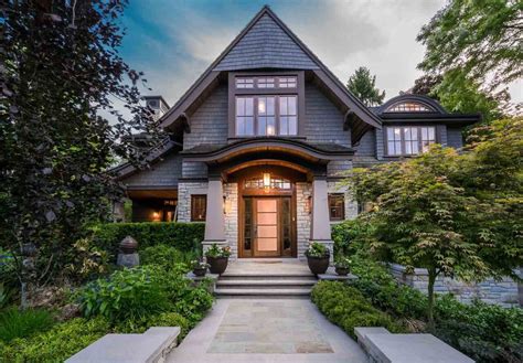 Elegant Craftsman Style House In The Heart Of Vancouvers University