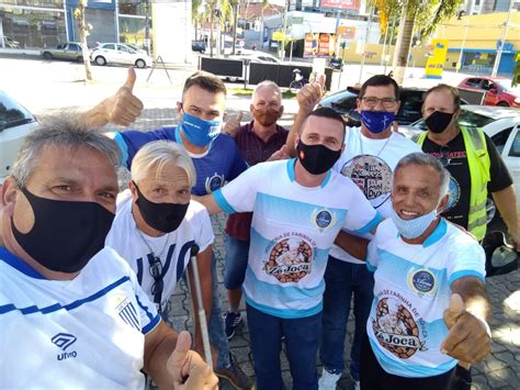 Torcida Organizada Promove Encontro Emocionante Com Um ídolo Do Avaí