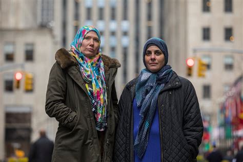 Nypd Will No Longer Force Women To Remove Hijabs For Mug Shots The New York Times