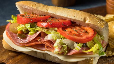 This Is What Makes Publix S Italian Sub So Delicious
