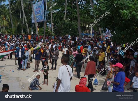 Lively Celebration Entry Gospel Papua 05 Stock Photo 2037224618