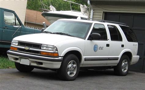 2005 Chevrolet Blazer Information And Photos Momentcar