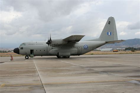 Hellenic Air Force Lochkeed C 130b Hercules 300cn382 3604 Flickr
