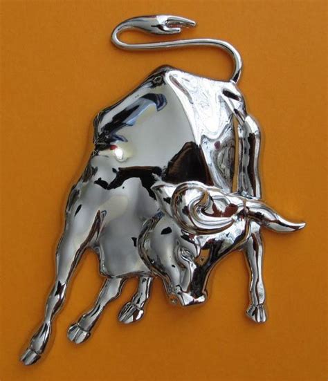 The emblem was symbolical like any other car logos. Buy Lamborghini Car logo Alloy 3D Emblem Logo Chrome Badge ...