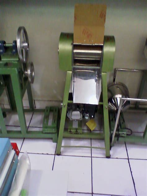 Mesin parut kelapa parutan kelapa mini tangguh watt 200. BOGOR AGRITEK MANDIRI: JUAL ALAT "MESIN PARUT KELAPA ...