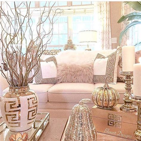 20 Rose Gold Glamorous Living Room