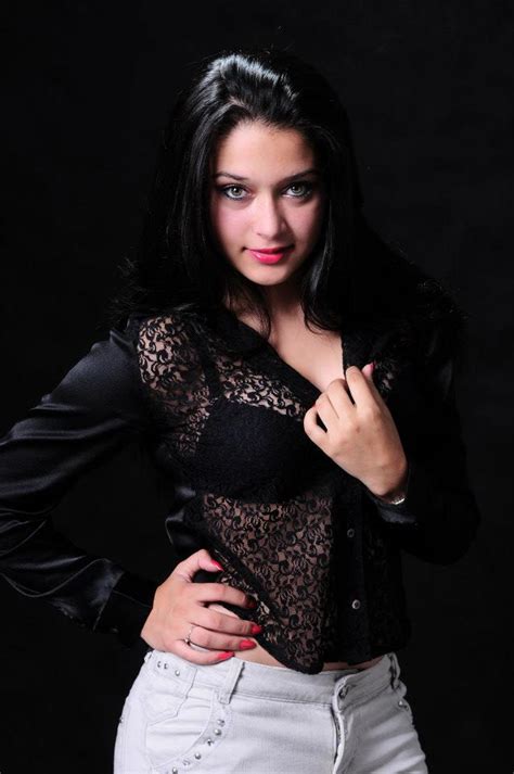 A Modelo Kamila Lins RepresentarÁ Colombo No Concurso TransamÉrica Blog Coluna Jovem