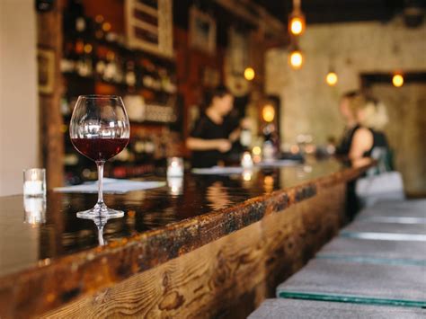 How To Seem Like You Can Navigate A Wine List Even If You Cant The