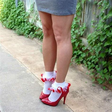 Heels And Socks Sexy Legs And Heels Ankle Socks Sexy Shoes Cute Shoes Red Pumps Red Heels