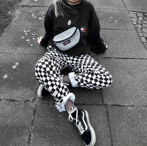 Pin By Megan Ritt On Style Hipster Outfits Skater