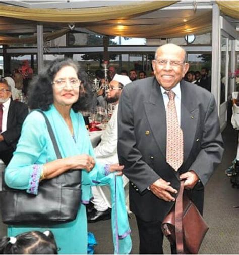 Comedian kapil sharma mourned the noted singer's demise and shared a heartwarming video on. Mr Kazim Hussain passed away | AMUST