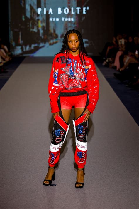 Chaps Nyc Runway Red Black Pia Bolte® Couture