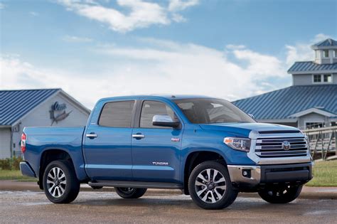 Heres Another Clue The Toyota Tundras Redesign Is Coming Soon Carbuzz