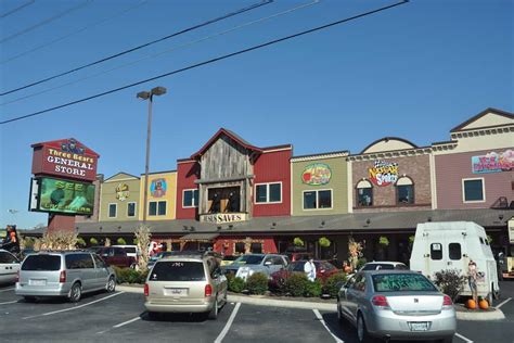 4 Unique Stores In Pigeon Forge Tn That You Need To Visit