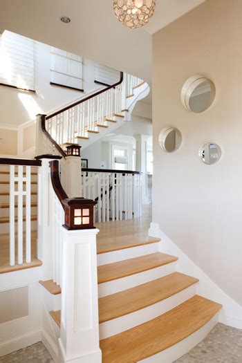 New Hampshire Home Designer Linda Holman Beach Style Staircase