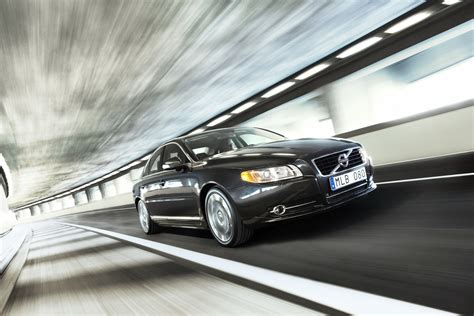 For 2010, the volvo s80 is mainly a carryover from 2009. 2010 Volvo V70 And S80 DRIVe Review - Top Speed