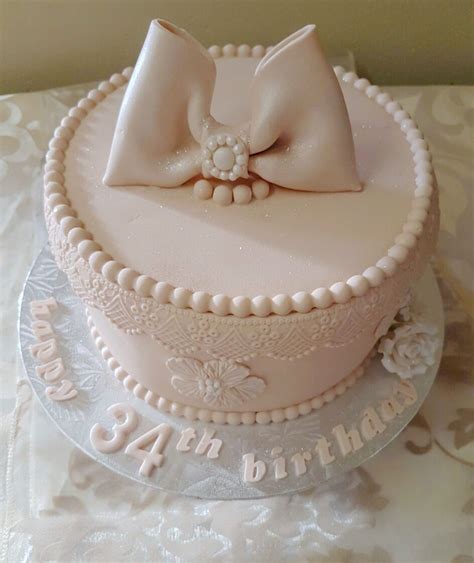 Birthday Cake For A Classy Lady Shonga Events Birthday Cakes For