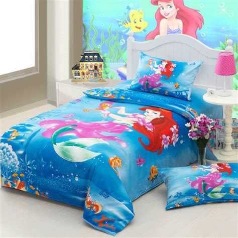 The flip side is a beautiful solid light blue. The little Mermaid blue girls cartoon bedding comforter ...