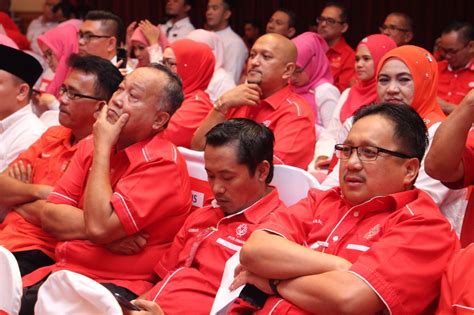 Many of the early members of the umno were involved in malaysia's struggle for independence from. Konvensyen UMNO Sabah - UMNO