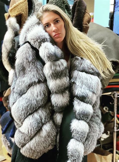 Pin By Inga Moroz On Silver Fox Fur Coats Women Fox Fur Coat Fur
