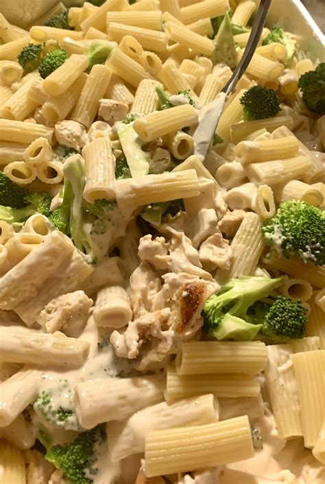 Easy Creamy Chicken Broccoli Ziti With Jarred Alfredo Sauce Spice And