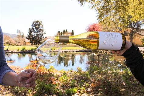 The 10 Most Beautiful Wineries In Sonoma County Sonoma County Wineries Napa