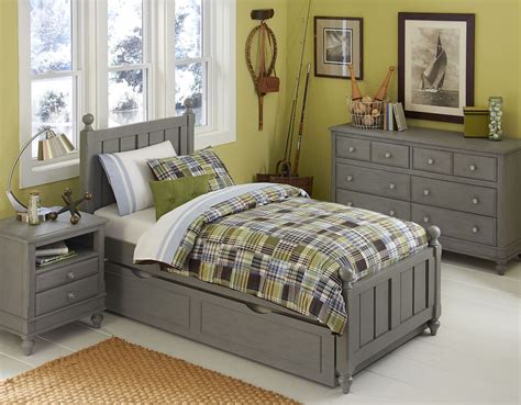 The trundle bed designs are available at a good price in india. Lake House Stone Kennedy Youth Panel Bedroom Set With ...