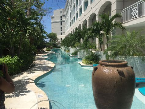 Swim Up Honeymoon Suites Royal Bahamian Resort Look Bahamian