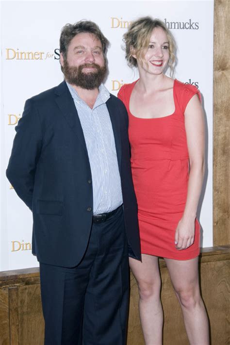 Zach Galifianakis Wife Quinn Lundberg Is Pregnant And Has Gone Into Labor