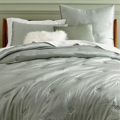 gray washed silk quilt  shams